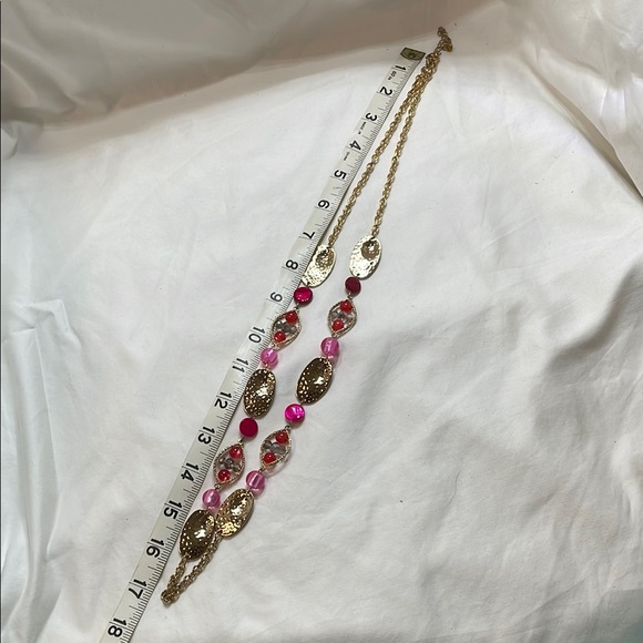 Elegant Gold and Pink Beaded Necklace - Picture 3 of 5